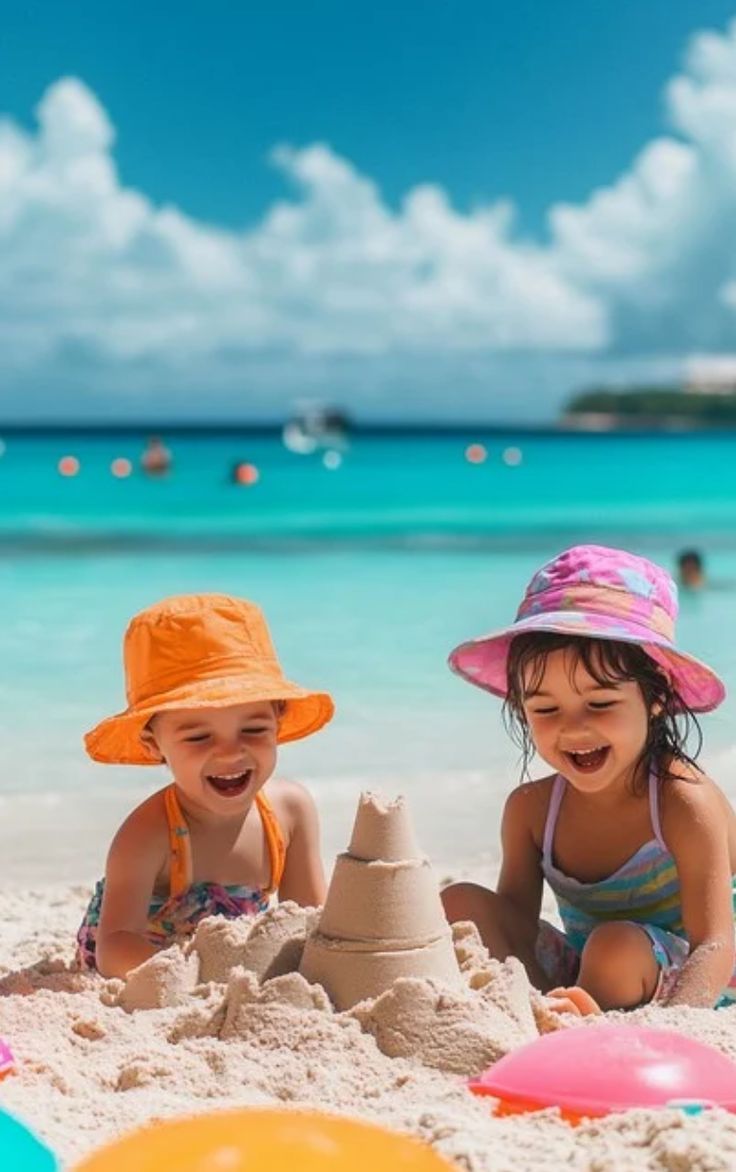 Tiny Beach Wide-Brim